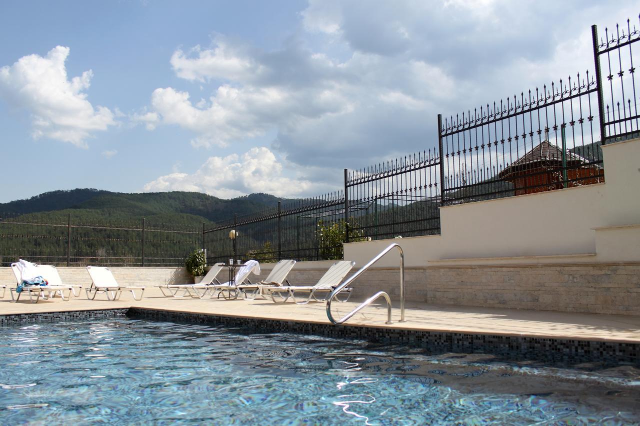 Resort Park And Vella Hills