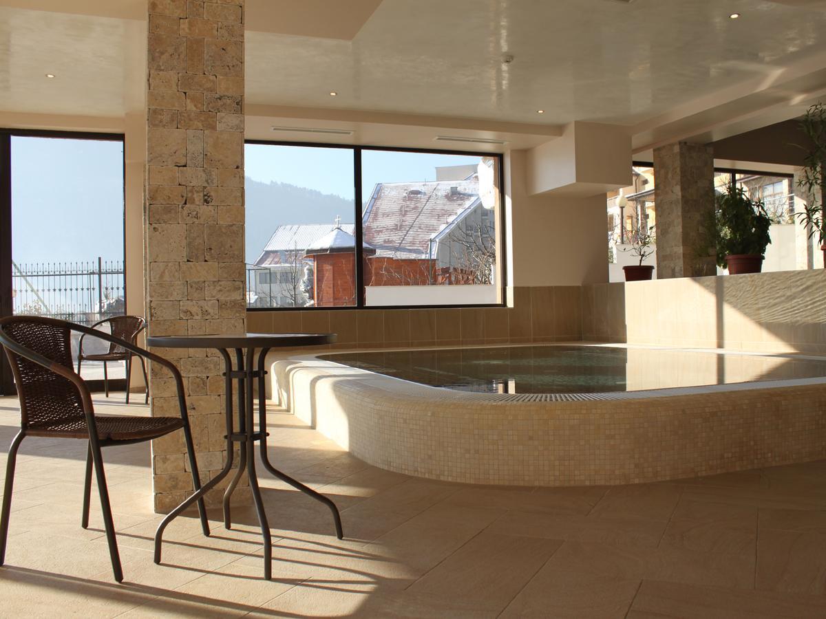 Park And Vella Hills Resort Welingrad