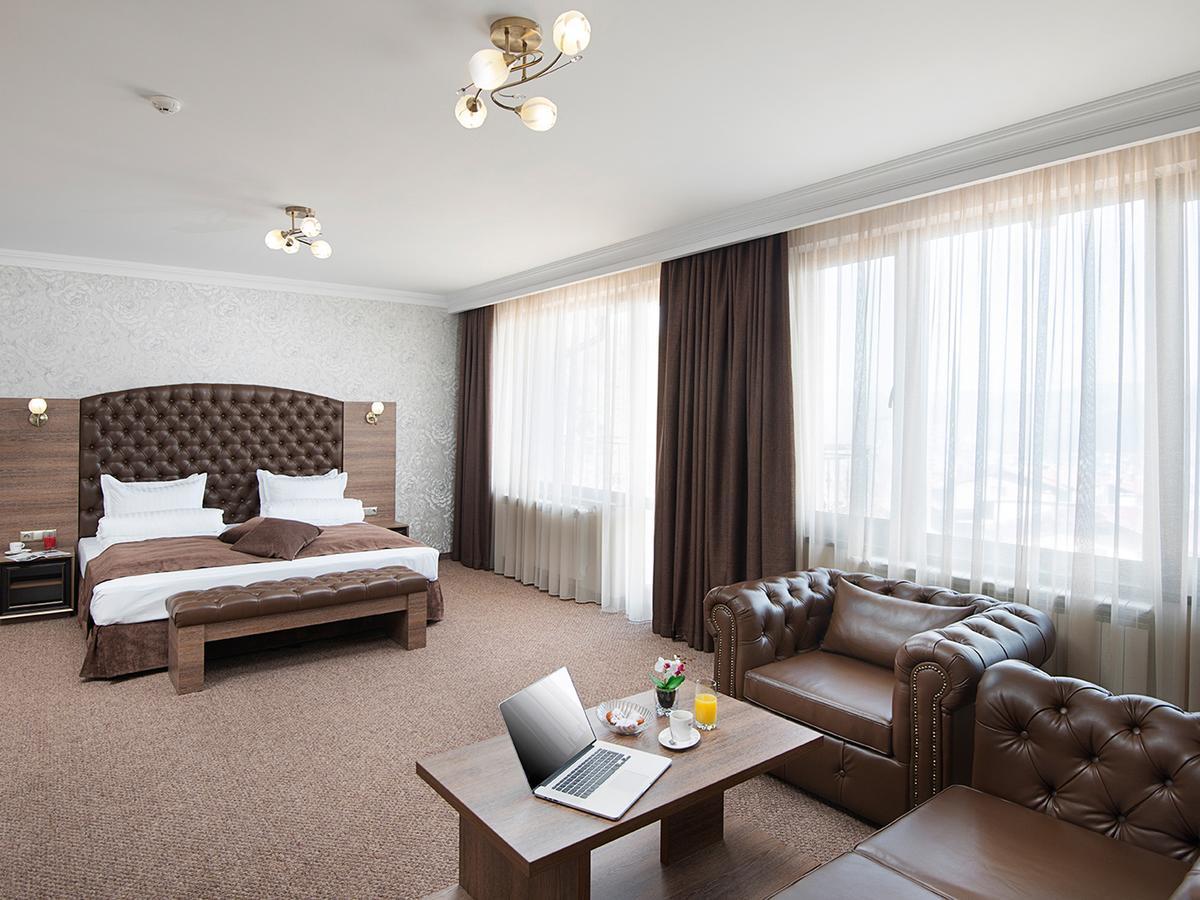 Park And Vella Hills 4* Welingrad