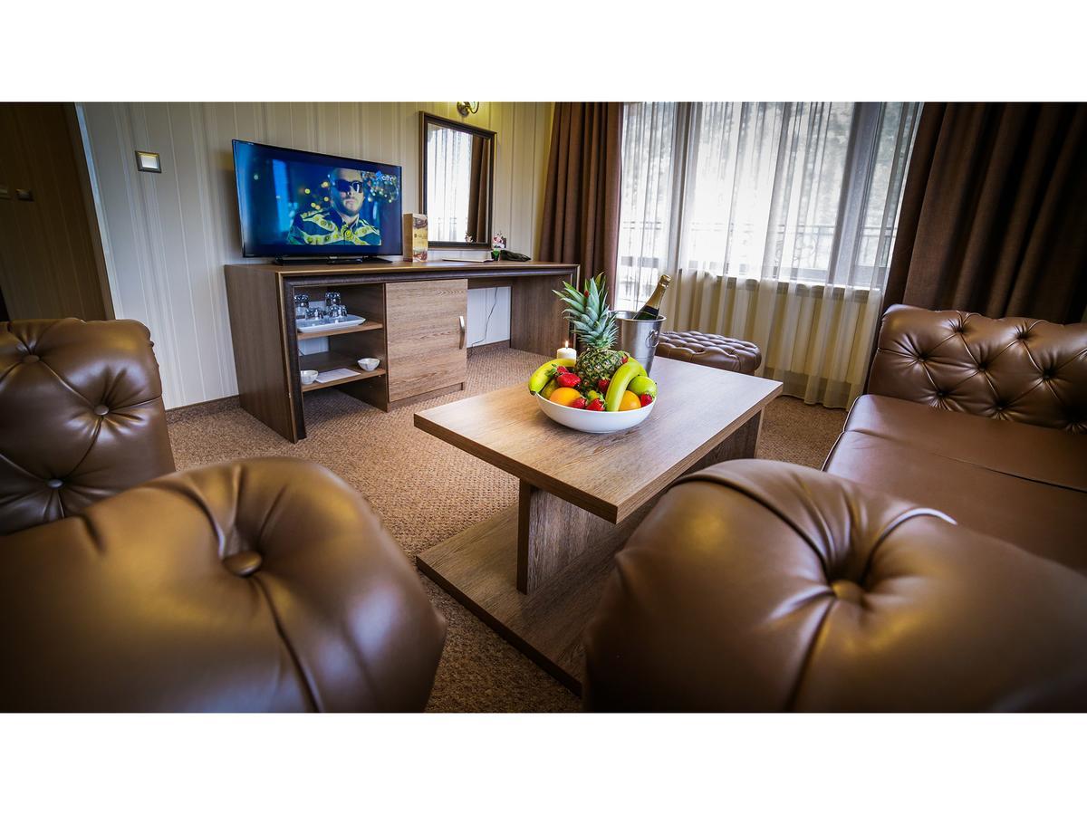 Park And Vella Hills 4*