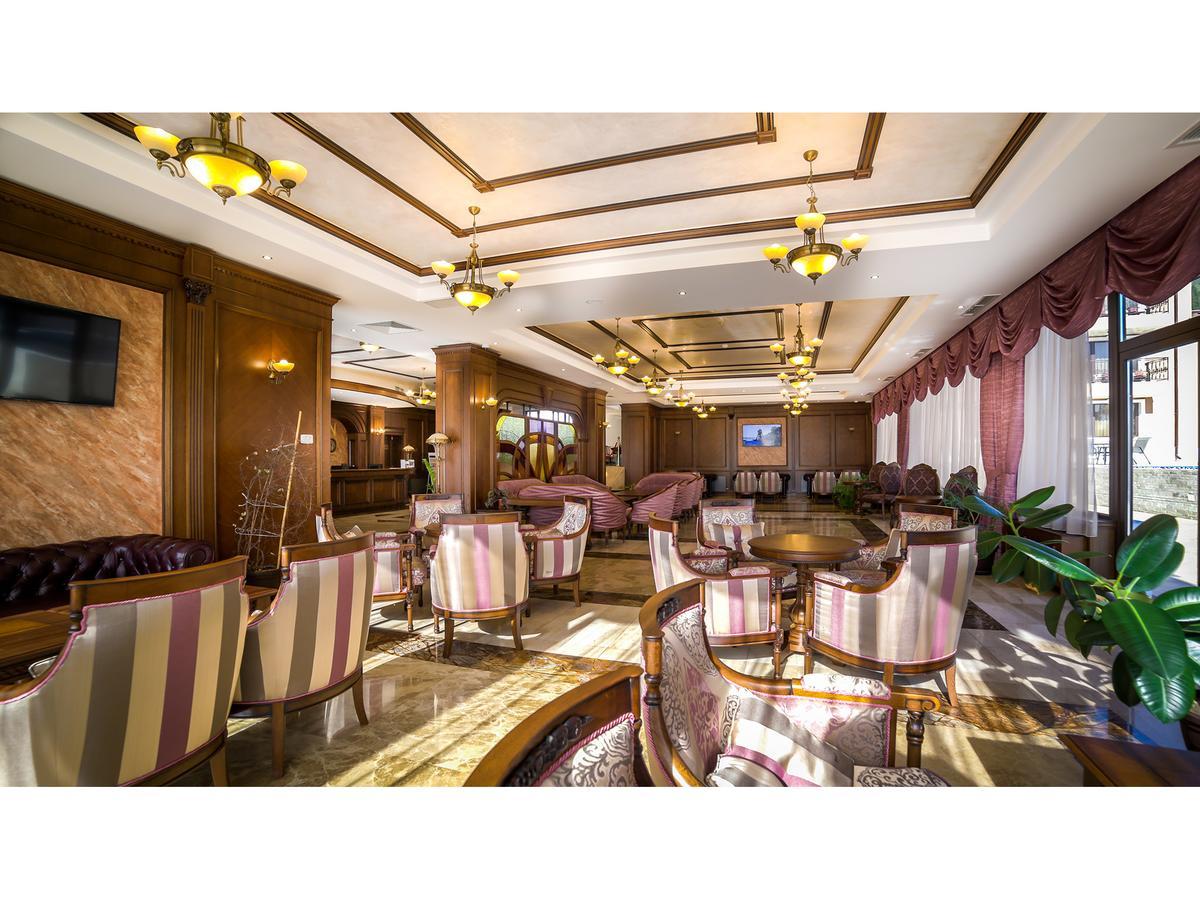 Resort Park And Vella Hills 4*