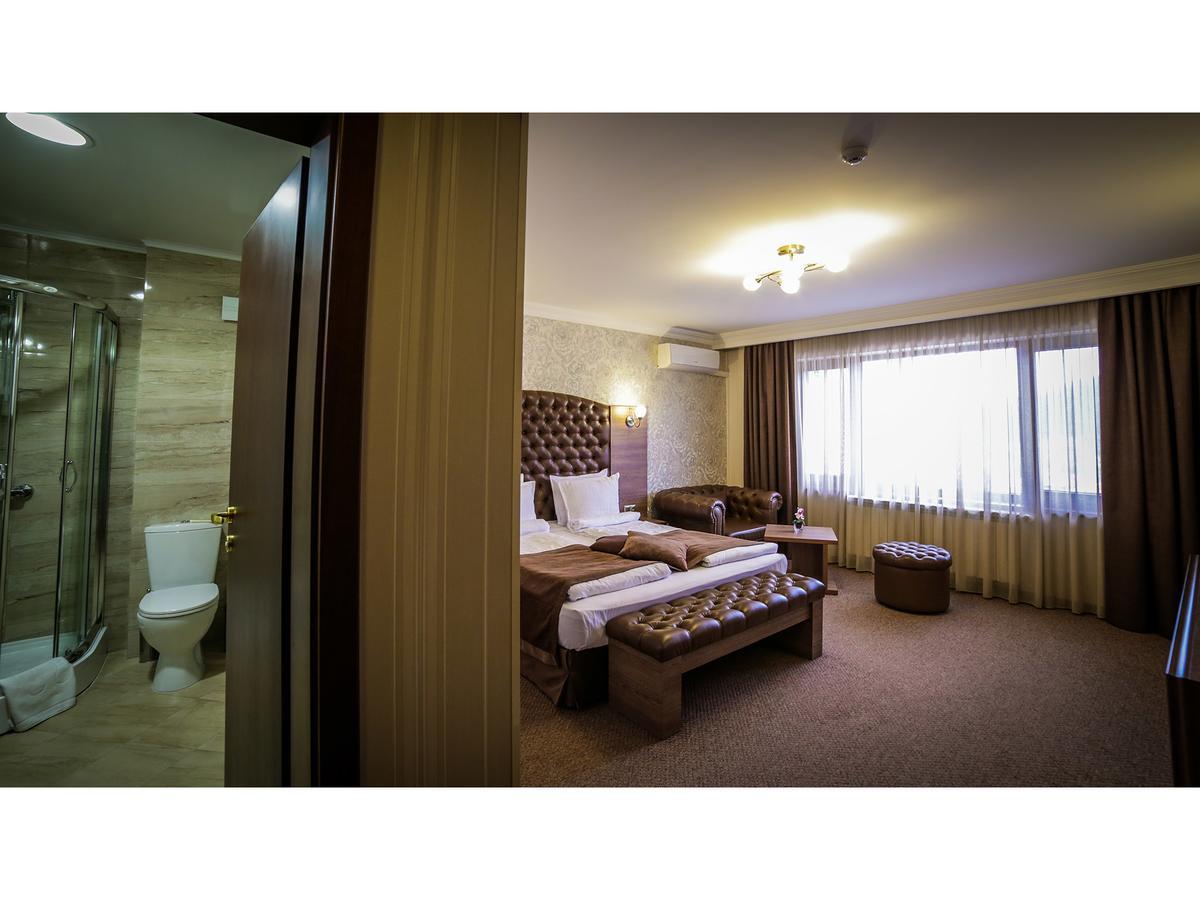 Resort Park And Vella Hills 4*