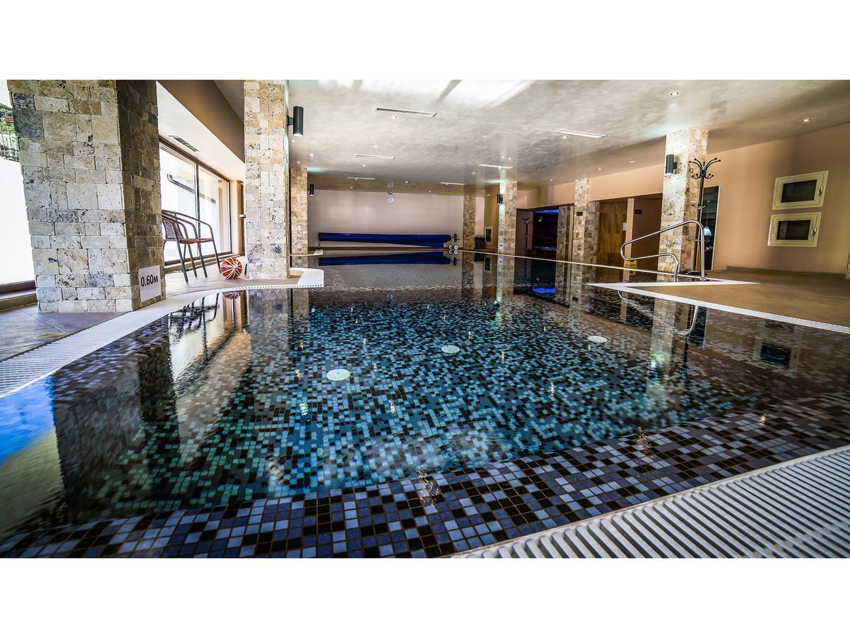 Resort Park And Vella Hills 4*